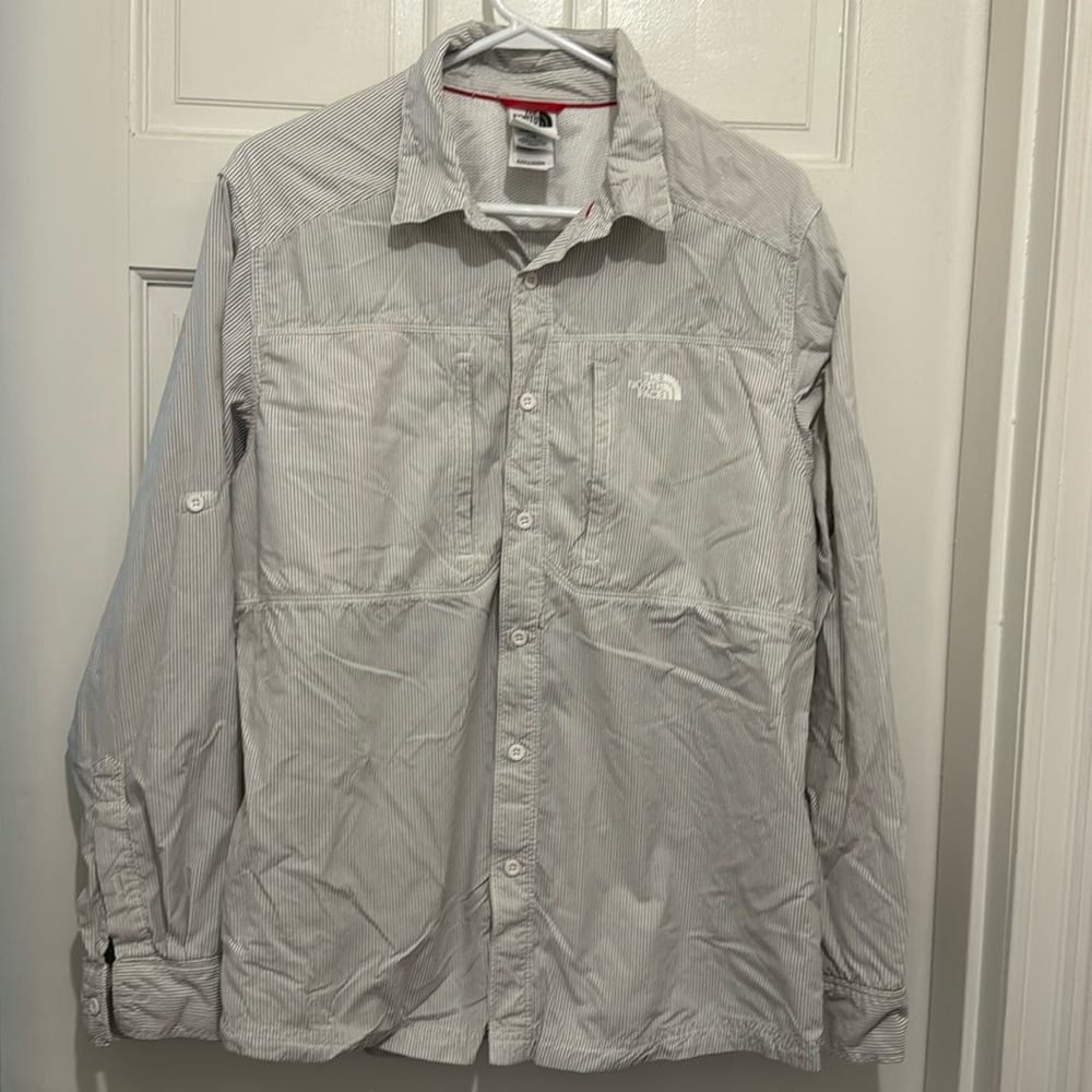 EUC The North Face Longline Sleeve Pin Stripe Button Down Shirt Size L